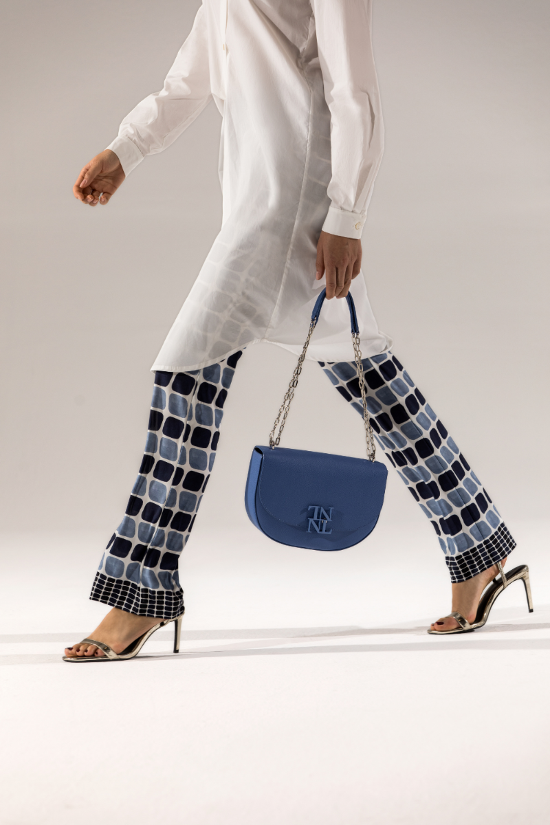 Bolso media luna azul Naulover