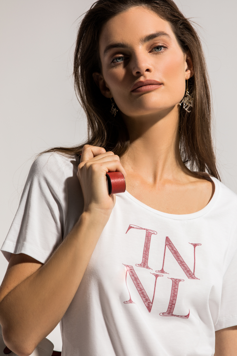 Camiseta blanca estampado 'NL'