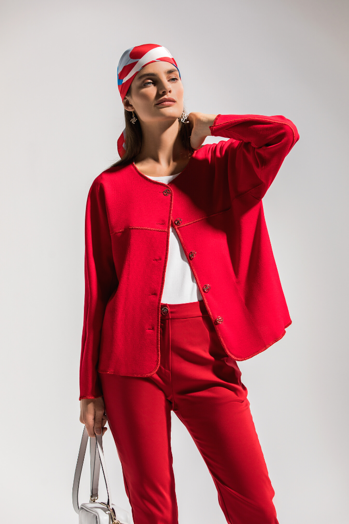 Look monocromático atrevido Naulover