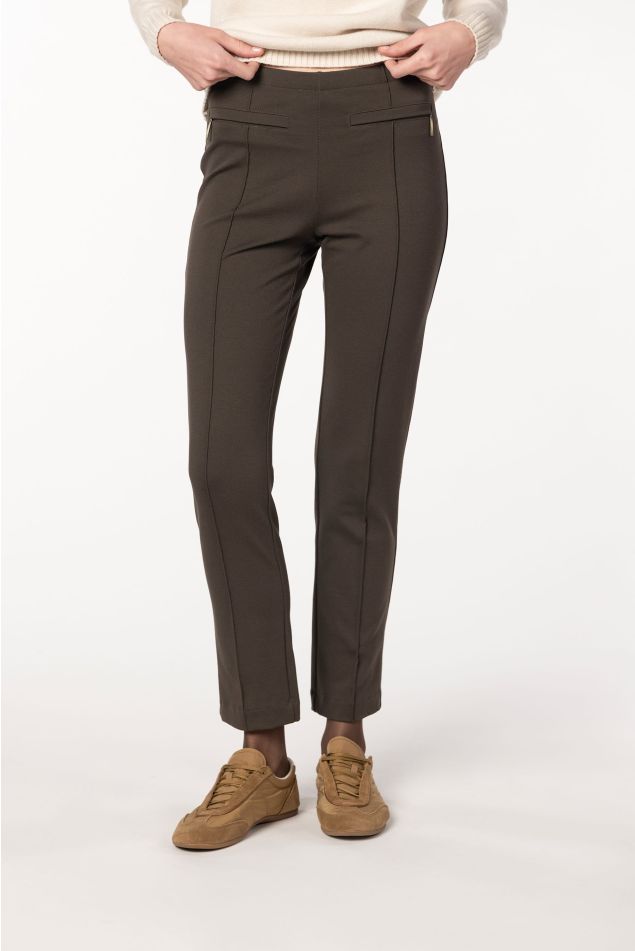 Pantaló pitillo amb nervi marcat