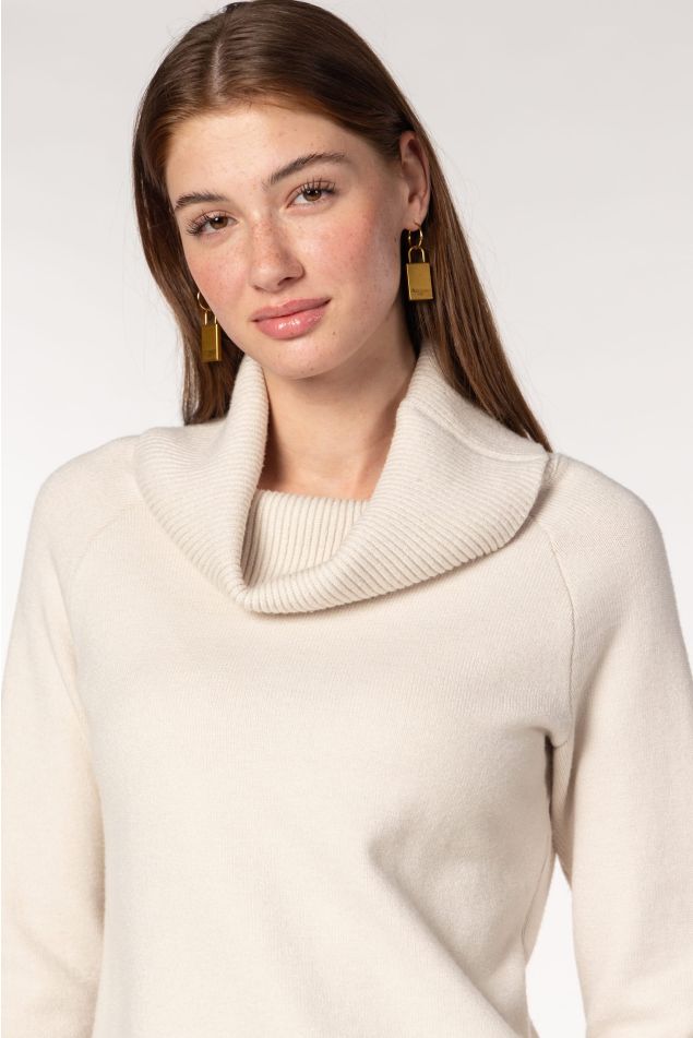 Oversized Turtleneck Sweater with Raglan Sleeves