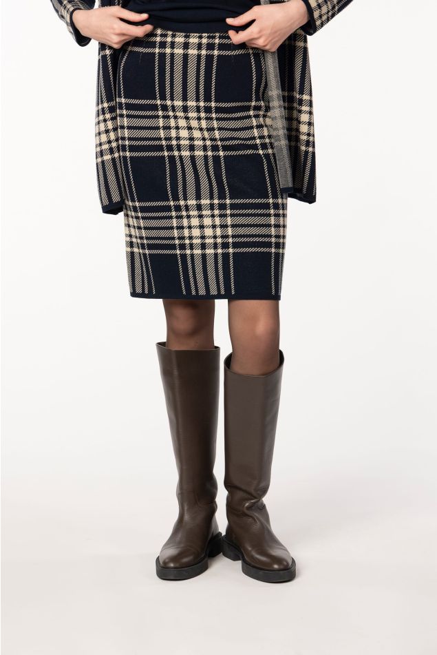 Jacquard Knit Skirt With Glen Plaid Design