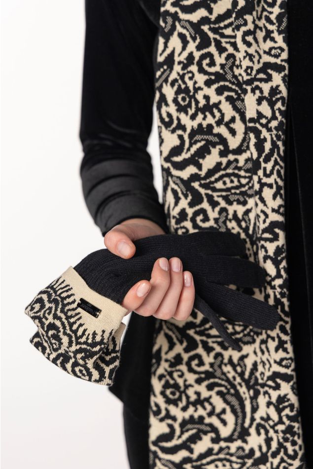 Lace Pattern Jacquard Knit Gloves