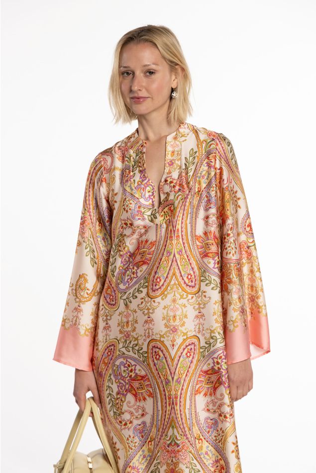 Vestit de setí estampat paisley