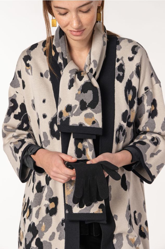 Animal Print Jacquard Knit Gloves