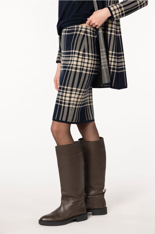Jacquard Knit Skirt With Glen Plaid Design