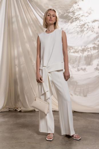 Looks blancos: la elegancia luminosa de la primavera