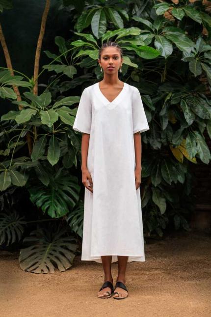 Ideas de looks elegantes para eventos de verano