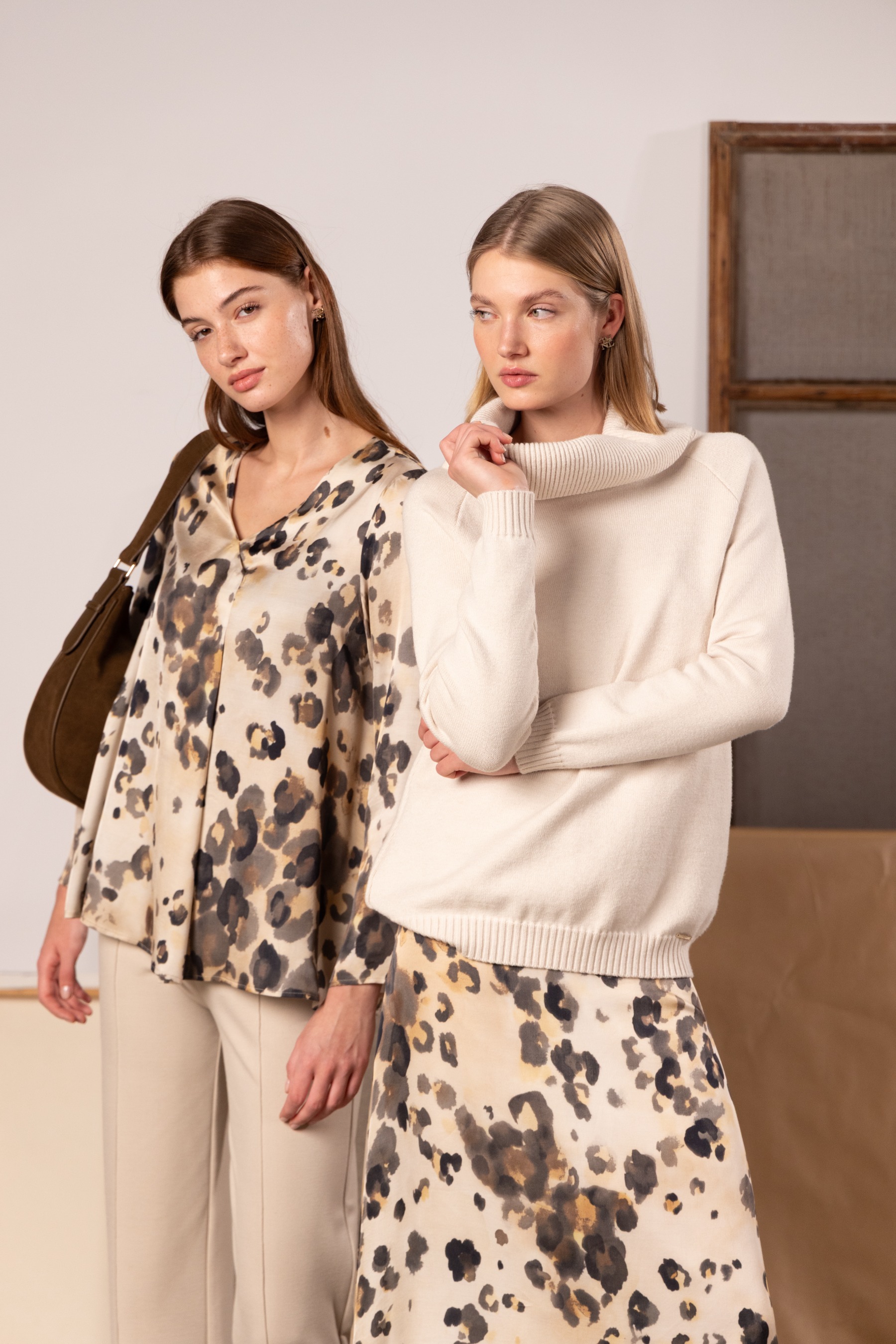 Conjunto total look falda y blusa animal print