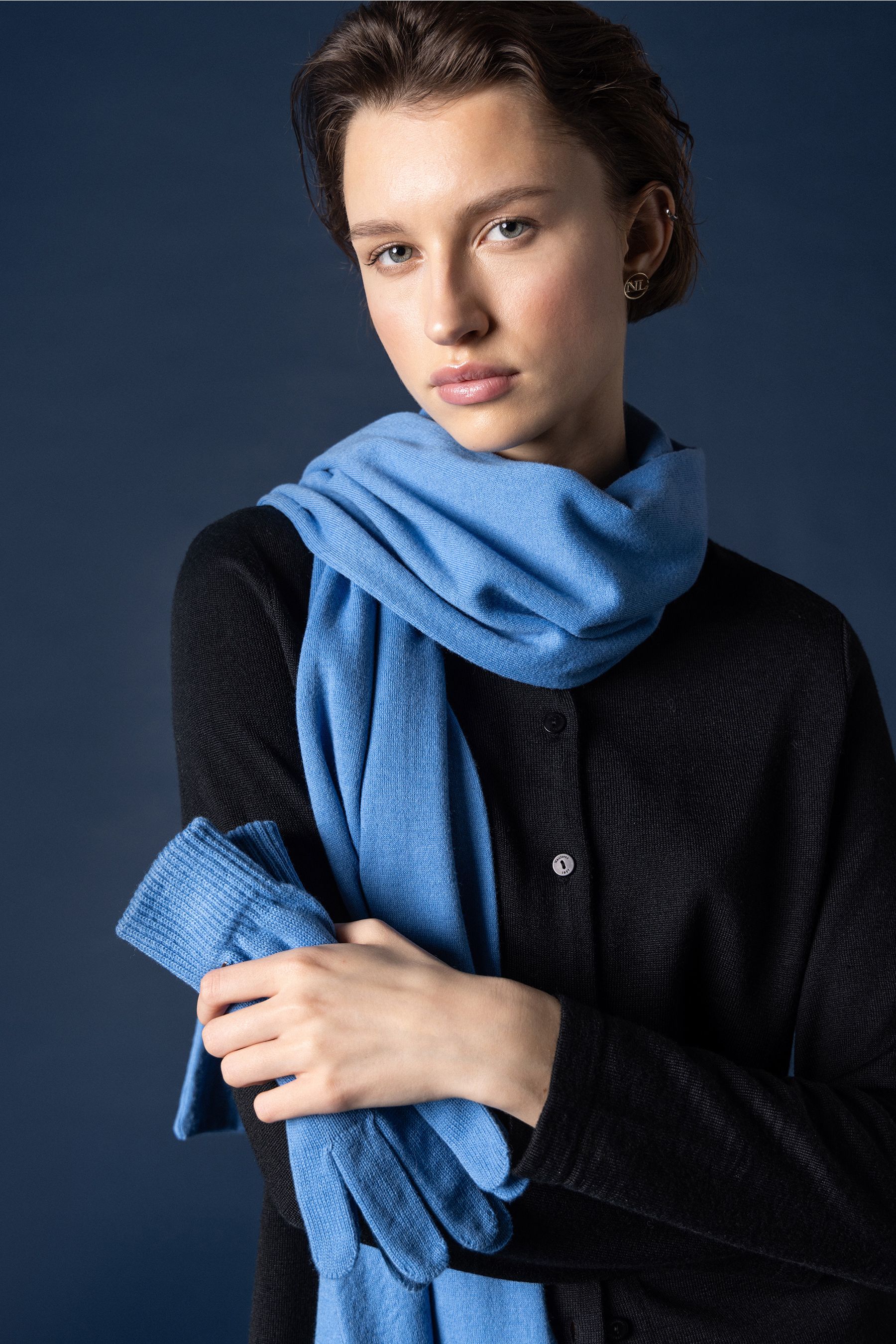 conjunto guantes y bufanda azul