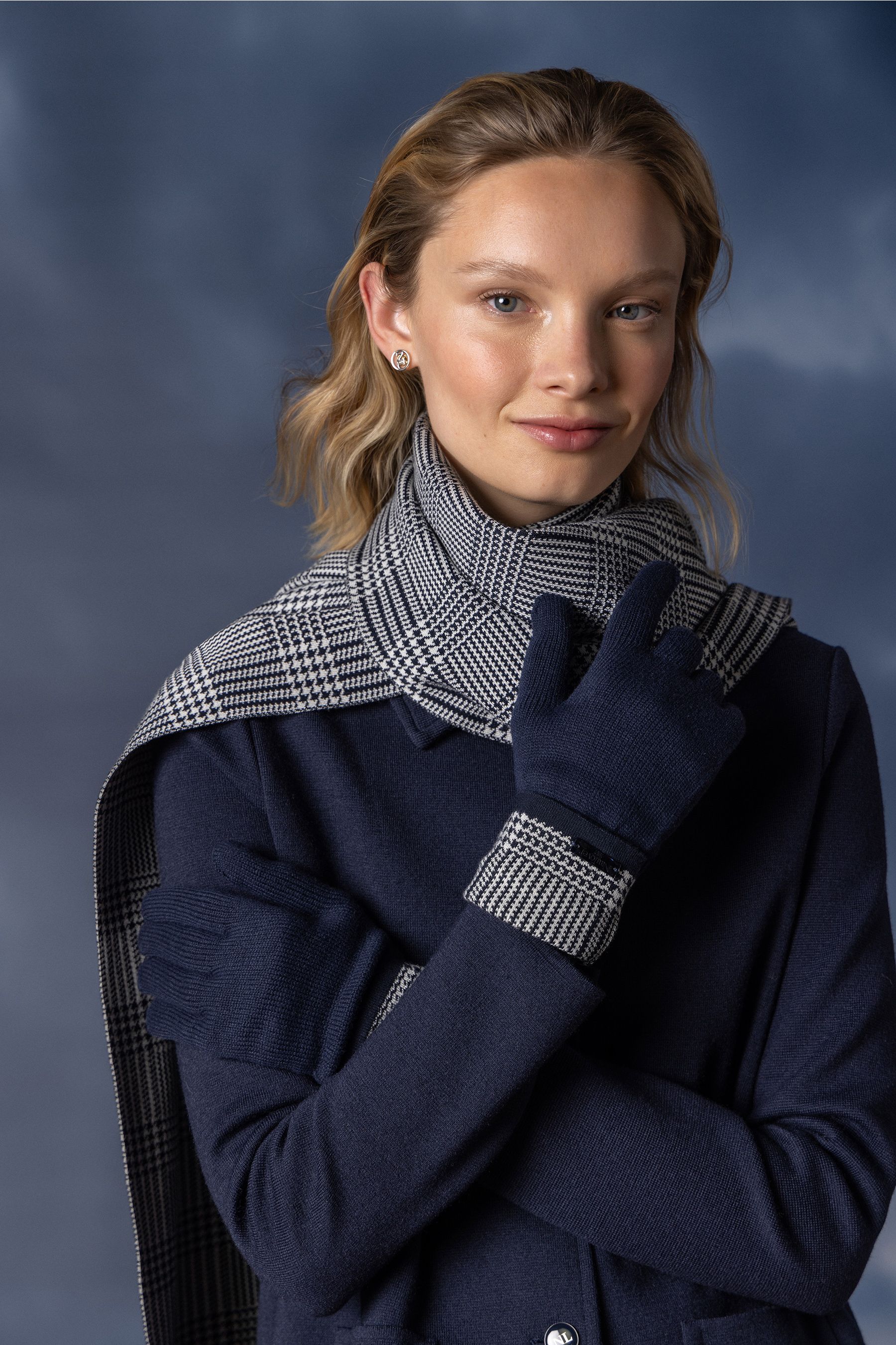bufanda y guantes a conjunto