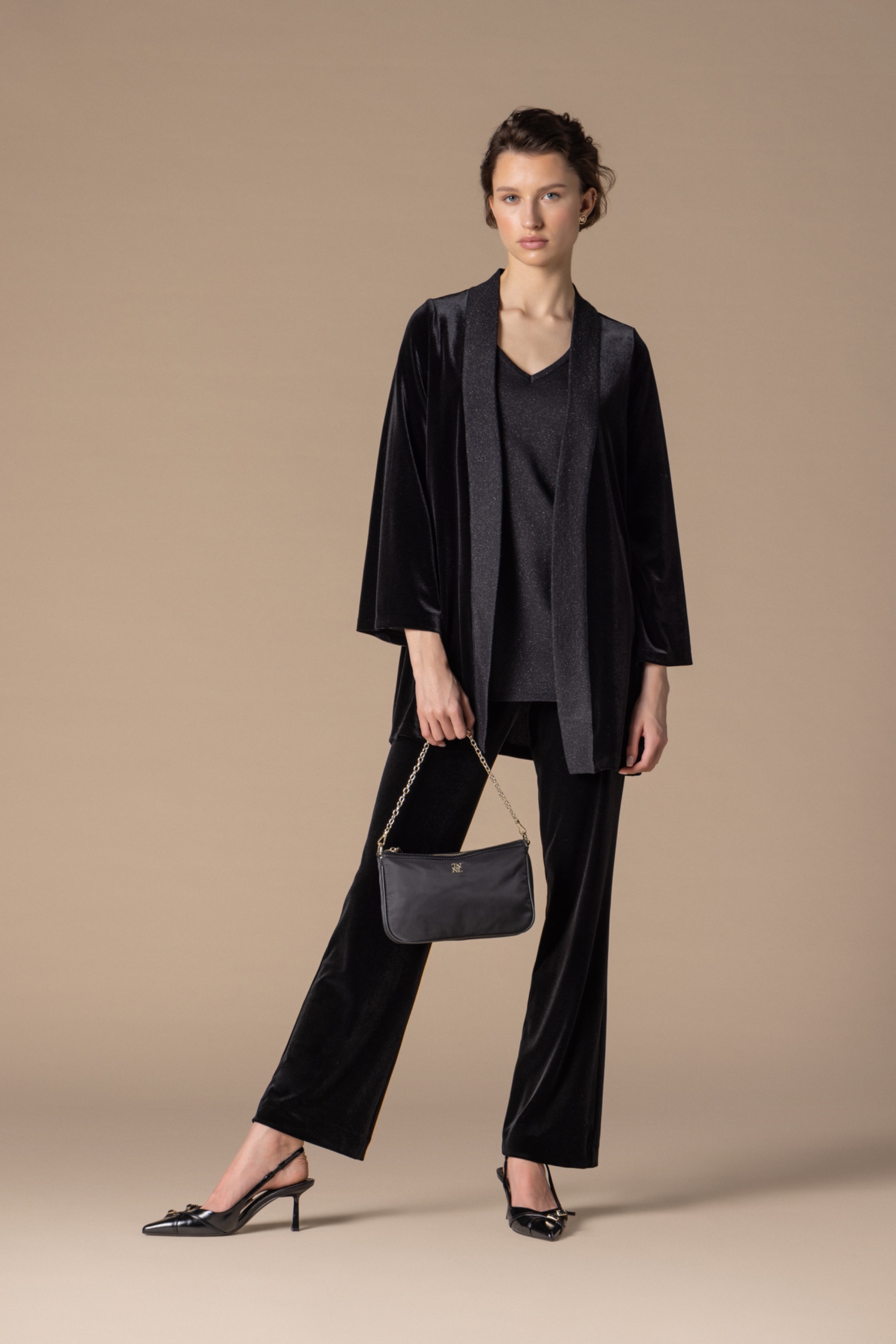 conjunto tercipelo y brillos