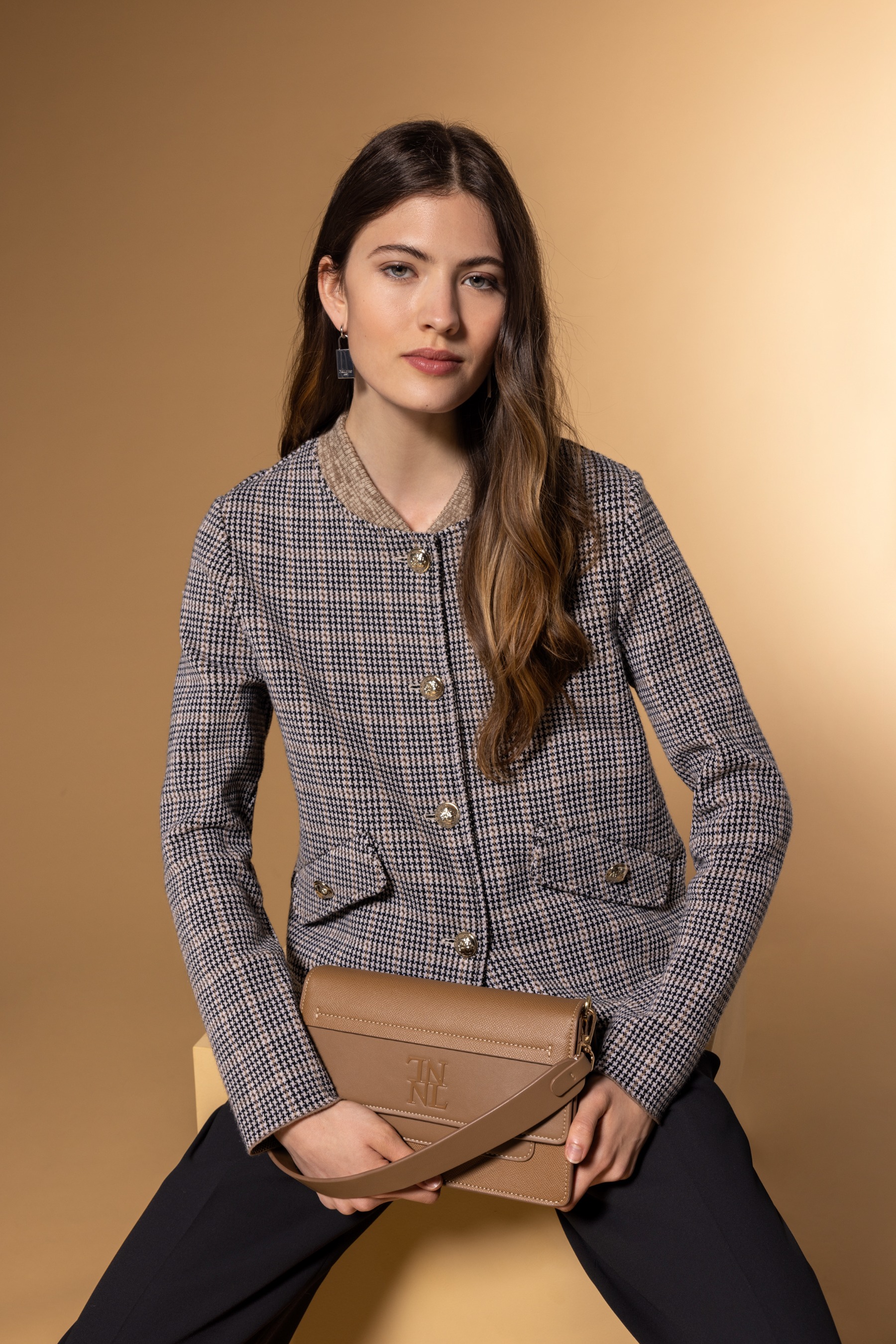 Chaqueta bomber de punto jacquard para mujer