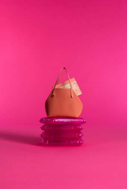 Bolso color rosa salmón de Naulover