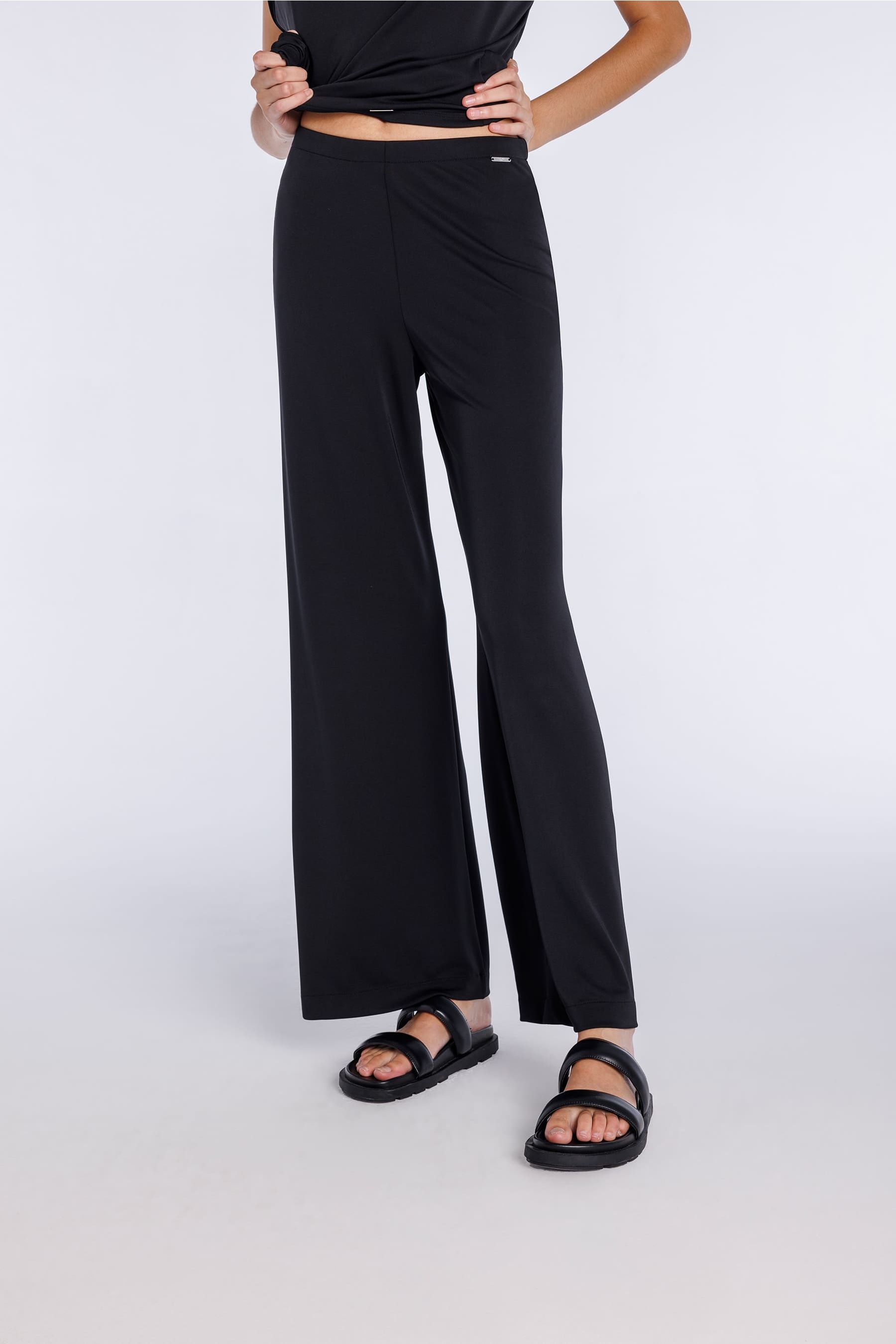 Pantalones anchos para mujer de color negro